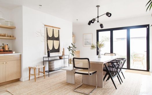 Restaurant & Bar for Sale